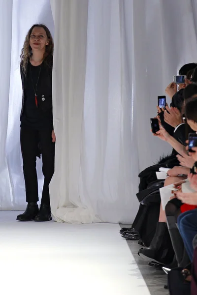 Look 32